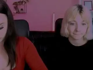 Miss-courtney1  live sex cam