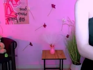 Miss-courtney1  live sex cam
