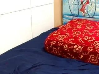 Bunnyboobs40  live sex cam