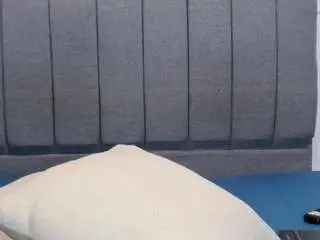 Saraah-cooper  live sex cam