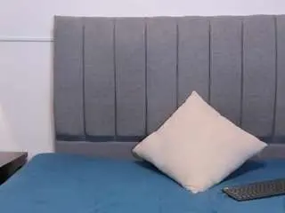 Saraah-cooper  live sex cam