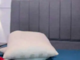 Saraah-cooper  live sex cam