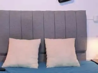 Saraah-cooper  live sex cam