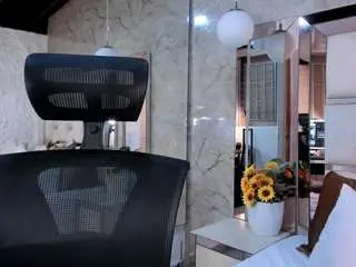 Dulcelyra  live sex cam