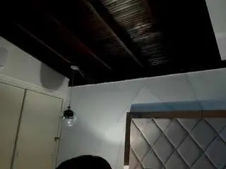 Dulcelyra  live sex cam