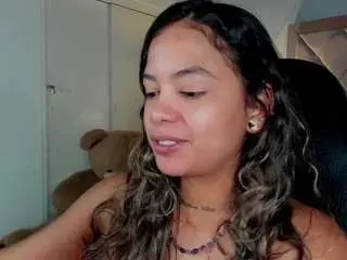 Dulcelyra  live sex cam