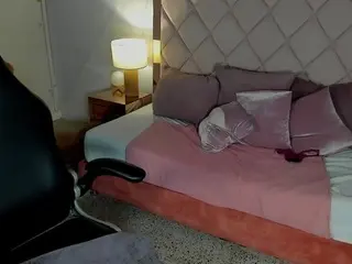 Dulcelyra  live sex cam