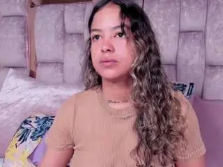 Dulcelyra  live sex cam