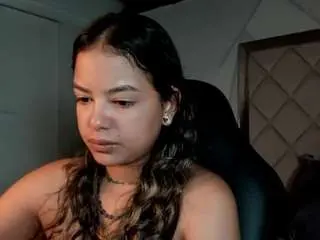 Dulcelyra  live sex cam