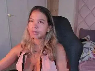 Dulcelyra  live sex cam