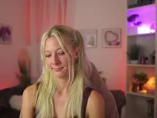 Emilyswann  live sex cam