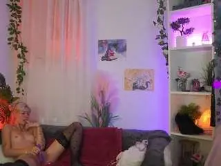 Emilyswann  live sex cam
