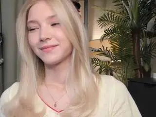 Esmagreaves  live sex cam