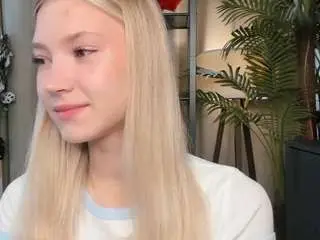 Esmagreaves  live sex cam
