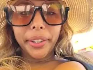 Jennermd  live sex cam