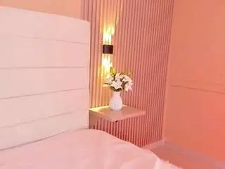 Lilly-19  live sex cam