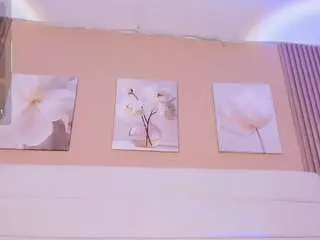 Lilly-19  live sex cam