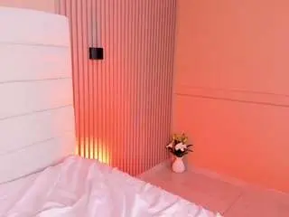 Lilly-19  live sex cam