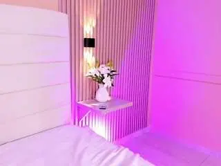 Lilly-19  live sex cam