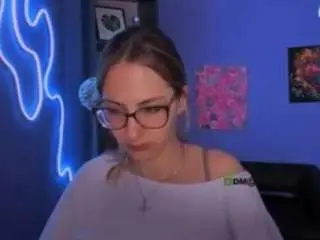 Milasweetykiss  live sex cam