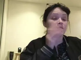 Nanifet  live sex cam