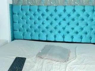 Paulinakoury  live sex cam
