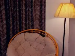 Starlaconquest  live sex cam