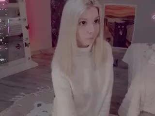 Careful-i-bite  live sex cam