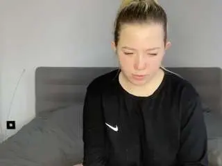 Ember-bunny  live sex cam