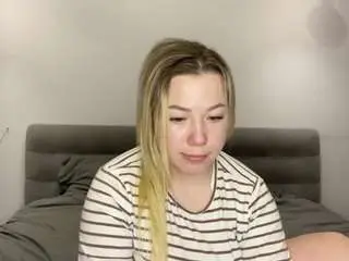 Ember-bunny  live sex cam