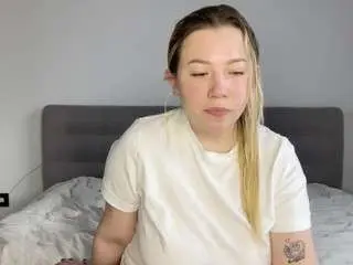 Ember-bunny  live sex cam