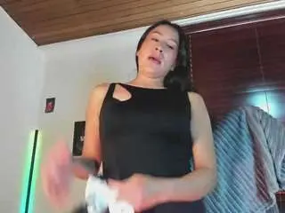 Emmygomez  live sex cam