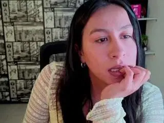 Emmygomez  live sex cam