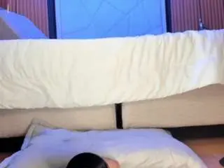 Lauroberts  live sex cam