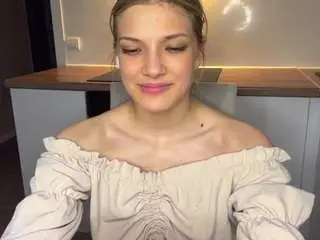 Galinanyland  live sex cam