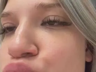 Galinanyland  live sex cam
