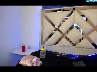 Ladymooncs  live sex cam