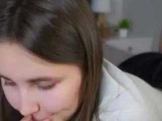 Odettealder  live sex cam