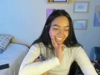 Soy-gabrielaa  live sex cam