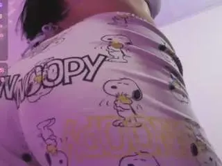 Zury-tay  live sex cam