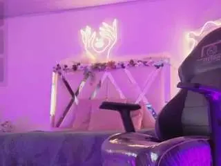 Zury-tay  live sex cam