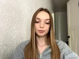 Adrienemihor  live sex cam
