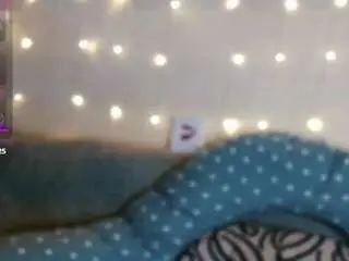 Tiameow  live sex cam