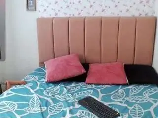 Ambersilk  live sex cam