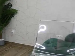 Avadesire  live sex cam