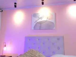 Brianathompson  live sex cam