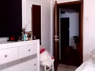 Ladyevolet  live sex cam