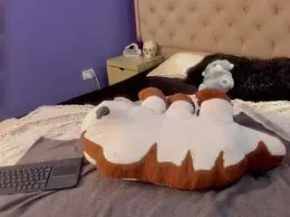 Littleecherry  live sex cam