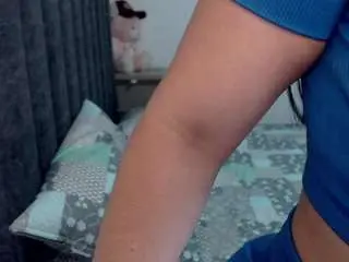 Lunaross26  live sex cam