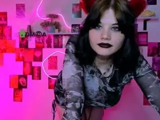 Nikki-kiss  live sex cam